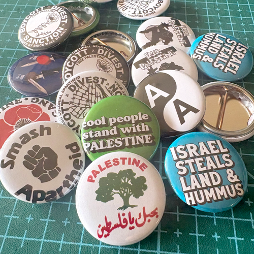 Button Badge Random 6 Pack - Includes Postage